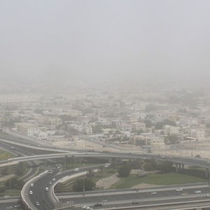 الأحد:موجة غبار تؤثر على الإمارات وتدني مدى الرؤية الأفقية