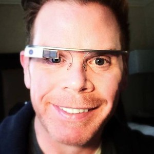 تعرف على الرجل الأكثر هوساً بالتكنولوجيا في العالم