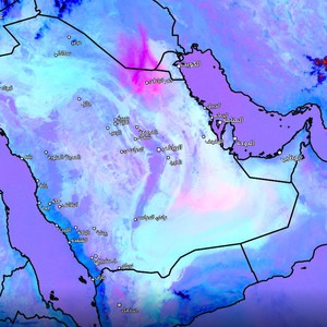حفر الباطن: موجة غبار واسعة تزداد كثافة خلال الساعات القادمة مترافقة بتدني كبير للرؤية الأفقية