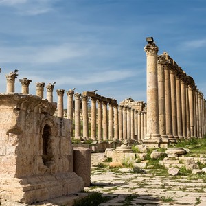 أسبوع ربيعي معتدل الحرارة .. والرياح الشرقية تؤثر على المملكة مع الأيام الأخيرة