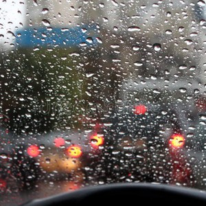 ليلة الأحد/الأثنين ونهار الاثنين .. مُنخفض جوي من الدرجة الأولى وزخات أمطار مُتوقعة في الشمال وأجزاء من المنطقة الوسطى