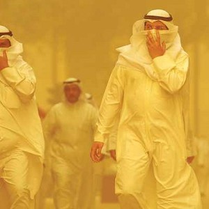 تقلبات جوية وموجات غبار تشمل مناطق واسعة من المملكة الخميس 