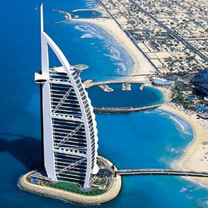 الإثنين: انخفاض درجات الحرارة وفرصة للضباب ليلاً ببعض المناطق الداخلية