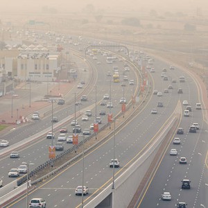 الإمارات | اشتداد رياح البوارح على الدولة و تصاعد نسب الغبار يوم الخميس و تراجعها اعتباراً من الجمعة