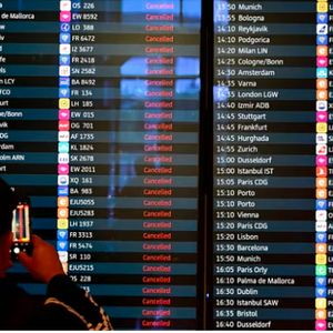 عاصفة غير معتادة تصيب أكبر مطارات هولندا وألمانيا بالشلل