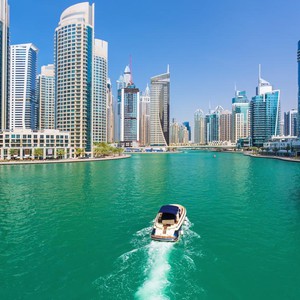 الإمارات | سحب ركامية قد تتشكل شرقاً واستمرار الطقس الحار في كافة المناطق