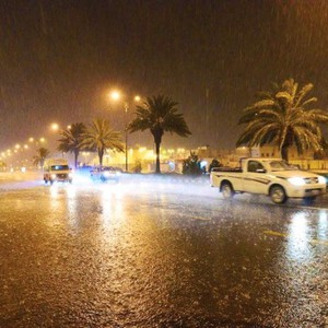 منطقة تبوك | ساعات قليلة وتبدأ الأمطار وتوقعات باشتدادها قُبيل الفجر في هذه المناطق .. تفاصيل