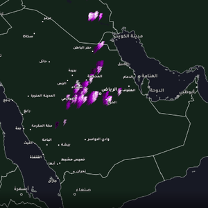 Riyadh - 11:55 am | Thunder clouds approaching Riyadh, and a possible escalation in the frequency of rain shortly