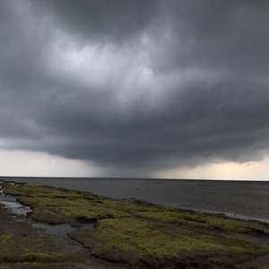 حالة  من عدم الاستقرار الجوي عصر ومساء الثلاثاء وفرصة لأمطار رعدية في بعض المناطق