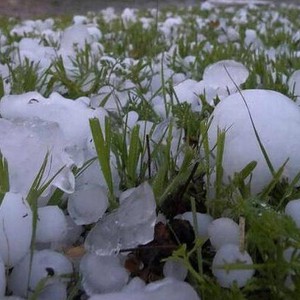 حائل والقصيم | اضطرابات جوية قوية متوقعة تترافق بالرياح الهابطة وزخات البرد اعتباراً من مساء الخميس