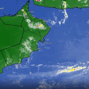 سلطنة عمان الآن | نشاط واسع للسحب الركامية على جبال الحجر .. تفاصيل