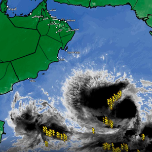 صدر الآن | التقرير رقم (2) من الأرصاد العمانية حول تطورات الإعصار المداري بيبارجوي في بحر العرب