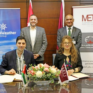 جامعة الشرق الأوسط وطقس العرب توقعان اتفاقية تعاون في تدريب علوم الأرصاد الجوية والعديد من المجالات