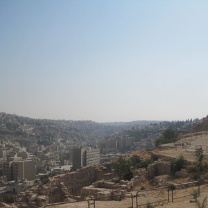 الجمعة.. أجواء مائلة للحرارة في عموم المناطق مع نشاط للرياح الشرقية المُثيرة للغبار والأتربة