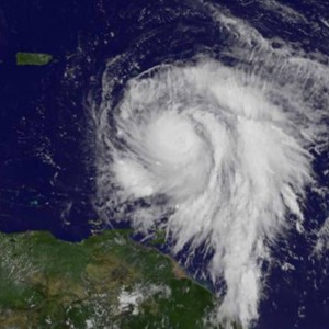 إعصار ماريا يشتد ويتحول للفئة الخامسة بعد اجتياحه الكاريبي