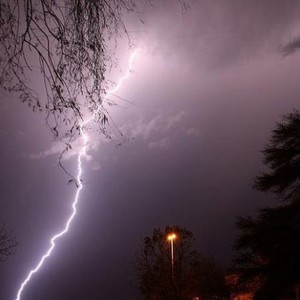 بالخارطة التوضيحية: زخات رعدية متوقعة على أجزاء من شمال ووسط السعودية الجمعة والسبت 