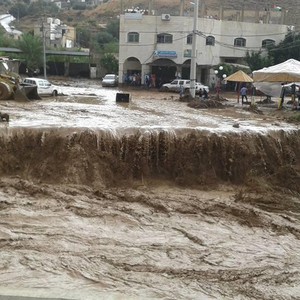 وفاة طفلين فلسطينيين غرقًا جراء الأمطار جنوبي الضفة الغربية