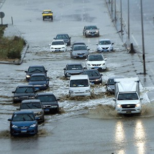 مصر | 504 وحدة سكنية مجهزة لإيواء المتضررين من السيول في أسوان ، وبدء نقل الاسر المتضررة لها