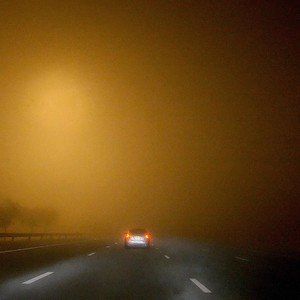 طقس مستقر نهار الخميس وضباب متوقع ليلاً بالمناطق الغربية وقد يطال أبوظبي