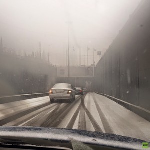 في الساعة الأولى للإنجماد ..  حالات وفاة وتصادم أكثر من 50 سيارة .. والجليد يشتد خلال الساعات القادمة