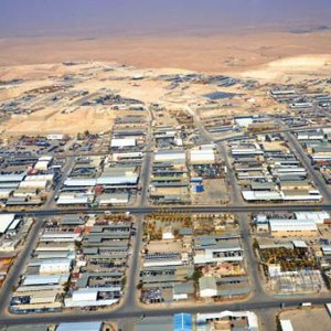 العاصفة الرملية توقع خسائر كبيرة بالمنطقة الحرة في الزرقاء 