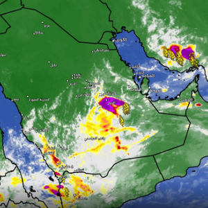 الرياض | مراقبة مسار سحابة رعدية تشكلت قرب محافظة الخرج قبل قليل