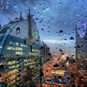 بالفيديو | أمطار يوليو الصيفية تغازل الرياض وتنعش أجواءها للمرة الثالثة خلال اسبوعين! .. شاهد الان