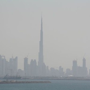  ليالي رطبة تسيطر على الإمارات واحتمال تشكُل الضباب فجراً