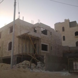 وفاة عامل وافد اثر سقوطه من عمارة قيد الإنشاء 
