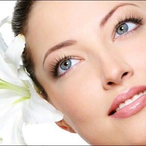 وصفات طبيعية تعيد  تألُق الوجه المرهق في الشتاء