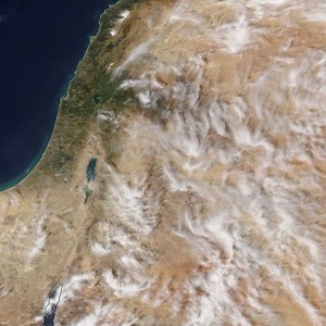 السبت | فرصة لزخات متفرقة من الامطار مساءاً مع بقاء الطقس دافئاً