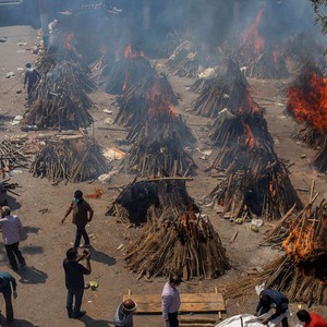 كيف تؤثر الظروف الجوية على تفاقم أزمة كورونا في الهند؟
