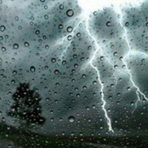 العراق | منخفض جوي يترافق بهطول زخات رعدية من المطر وهبات رياح قوية اعتبارًا من الثلاثاء