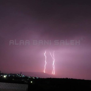 بعد العواصف الرملية ومشاهدة بروق الشمال، هل لعمّان نصيب من العواصف الرعدية؟