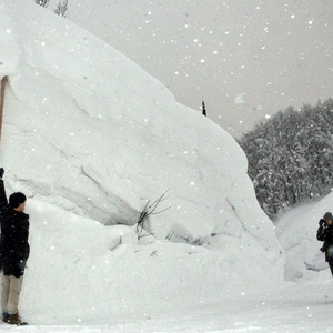561 سم من الثلوج في اليابان! شاهدوا الصور
