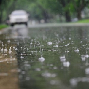 بالفيديو | جمعة استثنائية ومشاهد لأمطار الخير والأجواء الخماسينية في بعض مناطق المملكة