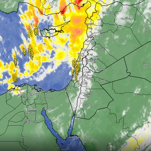 Update at 9:00 am: The cold air front accompanying the depression crosses the Kingdom now and is accompanied by rain, hail and snow showers over the peaks
