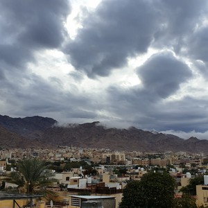 الأردن | تعليق دوام المدارس الحكومية والخاصة في العقبة بسبب الأحوال الجوية