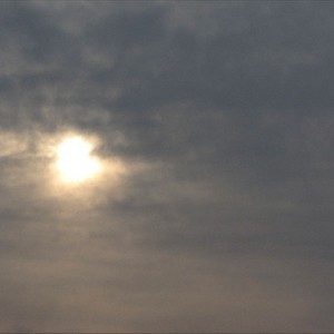 الخميس : أجواء مغبرة وبحرارة حزيران نهاراً وشتوية وبحرارة آذار ليلاً 