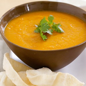 فوائد العدس وسر ارتباطه بالشتاء