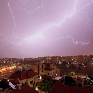 حالة "قوية" من عدم الاستقرار الجوي مُرتقبة اعتباراً من مساء السبت 28-12-2013