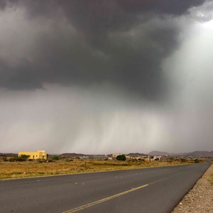 الإثنين.. استمرار الفرص لهطول امطار رعدية على مرتفعات جنوب غرب المملكة