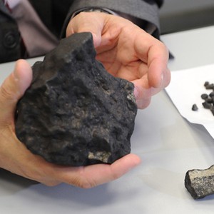 سقوط حجارة نيزكية على شرق العاصمة الأردنية عمان