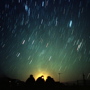  هل موجة الشهب التي ينتظرها الشرق الأوسط مساء الجمعة ترتقي لمستوى "عاصفة" ؟