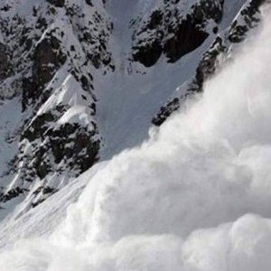 انهيارات ثلجية في روسيا تتسبب بوفاتين