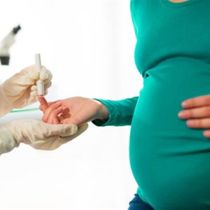 ما هو سكري الحمل.. وما هي أسبابه وأعراضه وكيفية الوقاية منه؟