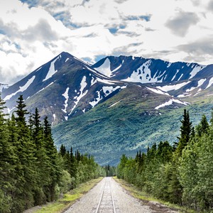 كيف تنشأ الجبال؟ وكيف ترتفع لتصبح بهذه الضخامة؟