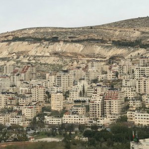 طقس ربيعي مُستقر خلال عطلة نهاية الأسبوع