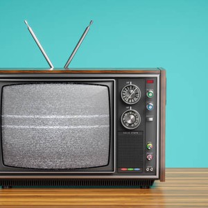 في اليوم العالمي للتلفاز.. شاهد أوائل النشرات الجوية العربية التي تم بثها عبر التلفاز