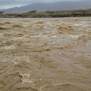 سلطنة عمان | حالة قوية من عدم الاستقرار الجوي تؤثر على البلاد... وتنبيه من تشكل السيول
